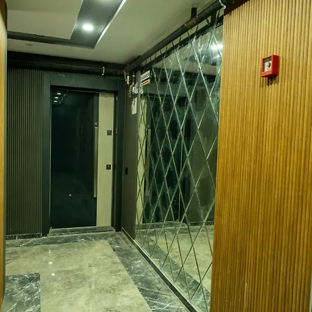 Solo Tourism Boutique Demircikara