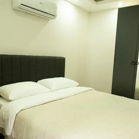 Solo Tourism Boutique Demircikara Apartment