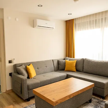 Solo Tourism Boutique Demircikara