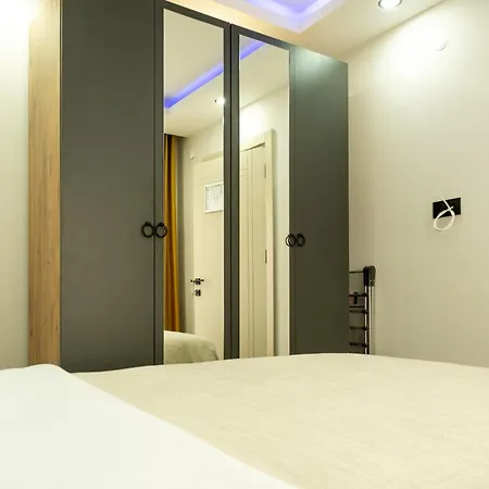 Solo Tourism Boutique Demircikara Apartment Antalya
