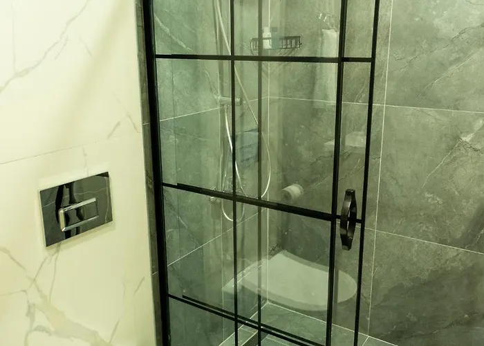 Solo Tourism Boutique Demircikara Appartement *
