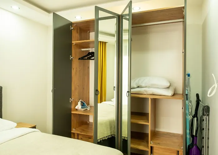 Solo Tourism Boutique Demircikara Appartement