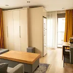 Solo Tourism Boutique Demircikara Apartmán *